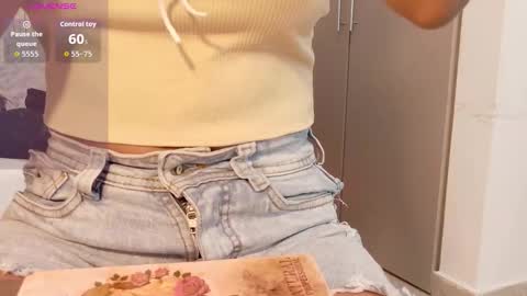 scarlet_vixen_ online show from 02.05.26