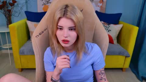 scarletblackwood online show from 04.08.26