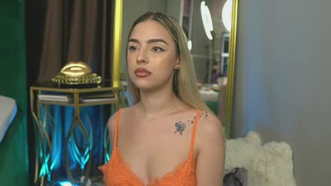 Snapshot of scarletcoles chatting on 01.22.25 Scarlet online show from 01.22.25