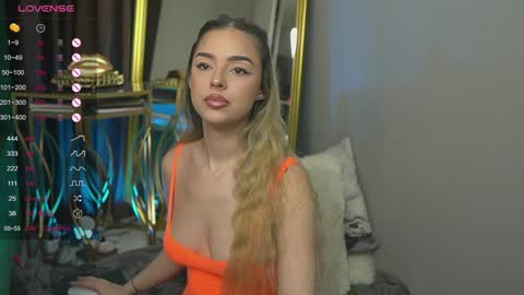 Snapshot of scarletcoles chatting on 02.07.25 Scarlet online show from 02.07.25