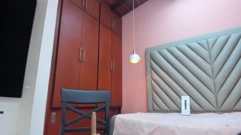 Scarlet Dayana online show from 02.10.25