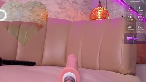 scarlethill_ online show from 03.07.25