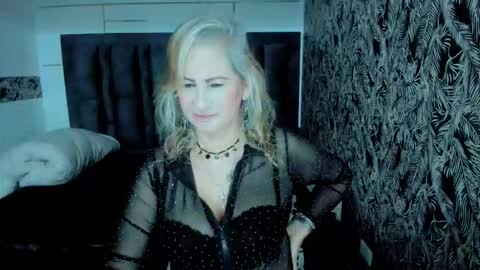 S C A R L E T online show from 10.22.25