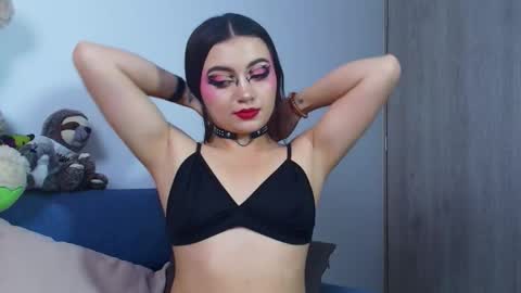 Scarlet online show from 03.31.26