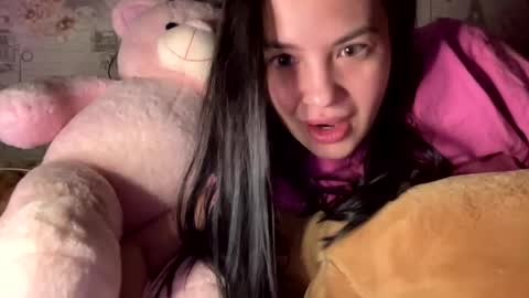 scarletpetal online show from 01.23.25