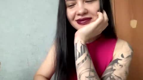 scarletpetal online show from 01.24.25