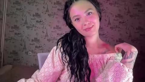 scarletpetal online show from 10.04.25