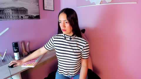 Snapshot of scarlett__fox__ chatting on 02.25.25 SCARLETT FOX online show from 02.25.25