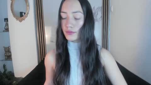 Snapshot of scarlett__fox__ chatting on 09.22.25 SCARLETT FOX online show from 09.22.25