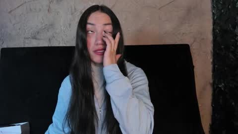 Snapshot of scarlett__fox__ chatting on 11.05.25 SCARLETT FOX online show from 11.05.25