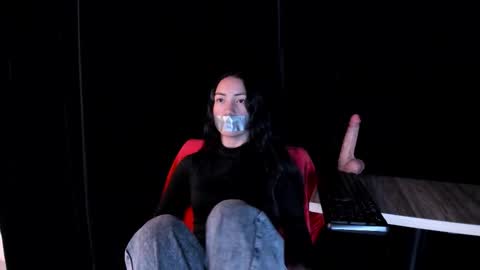 Snapshot of scarlett__fox__ chatting on 11.24.25 SCARLETT FOX online show from 11.24.25