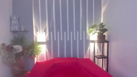 Snapshot of scarlett__fox__ chatting on 11.25.25 SCARLETT FOX online show from 11.25.25