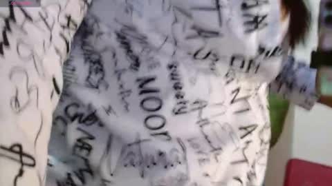 Scarlett online show from 10.20.25