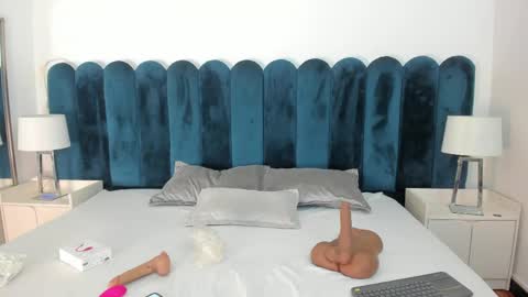 scarlett__noir online show from 04.14.26