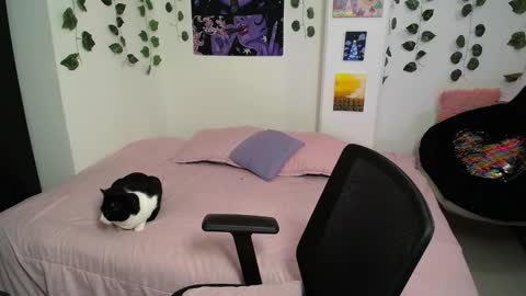 Scarlett Blackthorne  online show from 09.23.25