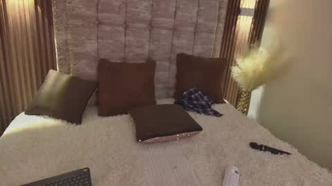 Snapshot of scarlett_collins01 chatting on 03.06.25 Scarlett Collins online show from 03.06.25