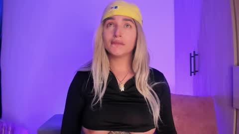 SCARLETT COLLINS online show from 11.27.25