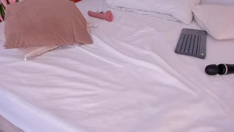 Scarlett Morgan online show from 03.01.25