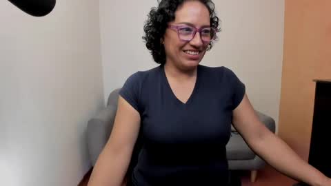 Snapshot of scarlett_sax chatting on 06.09.26 Scarlett sax online show from 06.09.26