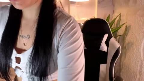 Scarlett online show from 12.21.25