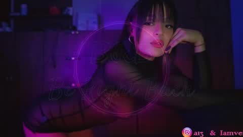 Snapshot of scarlett_v3la chatting on 02.18.25 Scarlett online show from 02.18.25