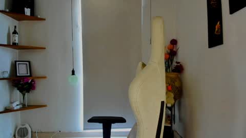 Scarlett online show from 01.22.25