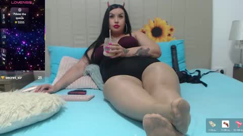 Queen Scarlett online show from 06.02.26