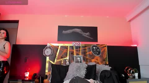 Snapshot of scarlettorres chatting on 10.22.25 scarlettorres online show from 10.22.25