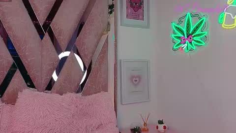 Scarlett  online show from 10.19.25