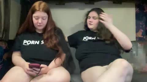 Snapshot of scarletttsinner chatting on 04.20.26 scarletttsinner online show from 04.20.26