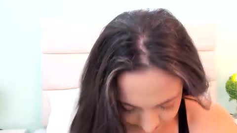 Snapshot of sccarlettjonnes chatting on 03.04.26 SCARLET online show from 03.04.26