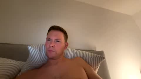 Snapshot of schnabbeldibabbel chatting on 09.10.25 schnabbeldibabbel online show from 09.10.25