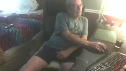 Snapshot of scotsman_62 chatting on 02.24.26 scotsman_62 online show from 02.24.26