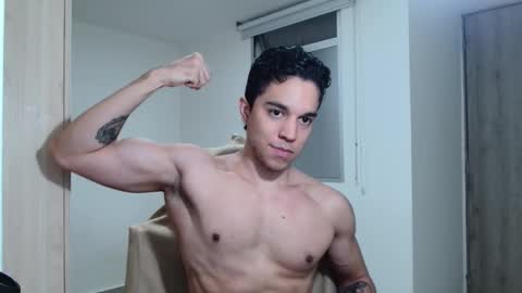 Twitter Scott brasher1 Instagram Camiloestuardo2 online show from 01.02.25