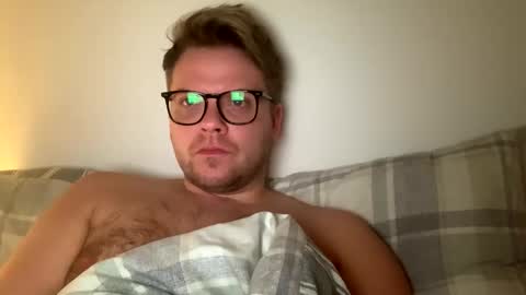 scottishboy6890 online show from 02.11.25