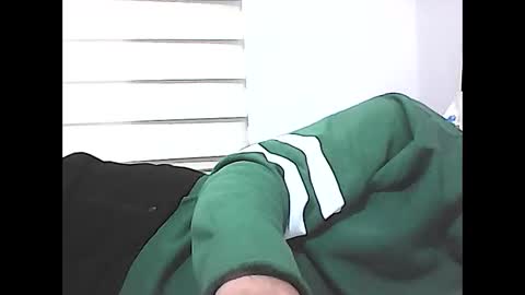 Snapshot of screw2 chatting on 03.02.25 Evren online show from 03.02.25