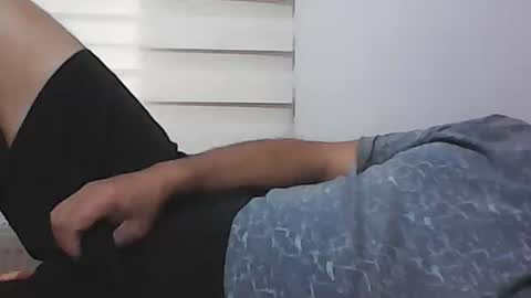 Snapshot of screw2 chatting on 10.18.25 Evren online show from 10.18.25