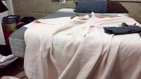 scubi007 online show from 10.20.25