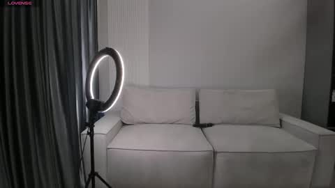 Se youn online show from 01.14.26