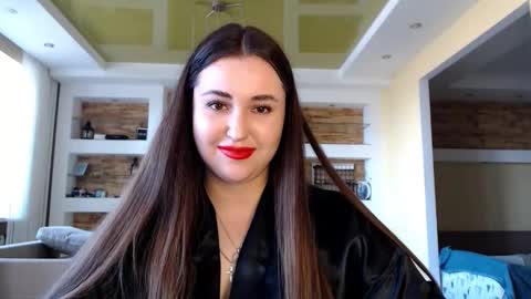 Elizabeth  online show from 03.07.25