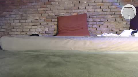 seamlessly online show from 09.20.25