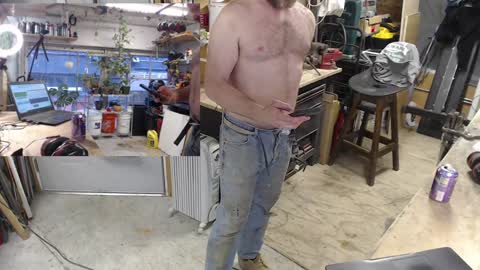 Snapshot of seattlemanwhore chatting on 12.09.24 Seattlemanwhore online show from 12.09.24