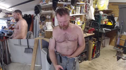 Snapshot of seattlemanwhore chatting on 12.14.24 Seattlemanwhore online show from 12.14.24