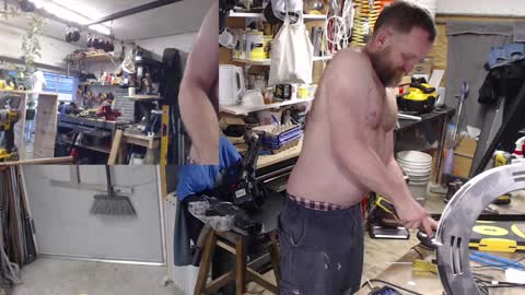 Snapshot of seattlemanwhore chatting on 12.16.24 Seattlemanwhore online show from 12.16.24