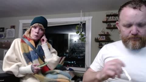 Snapshot of seattlemanwhore chatting on 12.20.24 Seattlemanwhore online show from 12.20.24