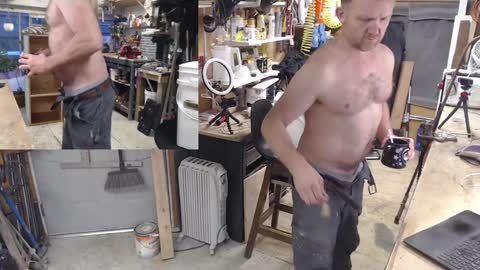 Snapshot of seattlemanwhore chatting on 12.29.24 Seattlemanwhore online show from 12.29.24