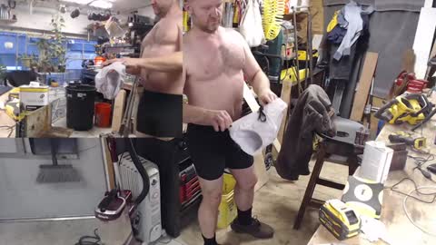 Snapshot of seattlemanwhore chatting on 01.10.25 Seattlemanwhore online show from 01.10.25