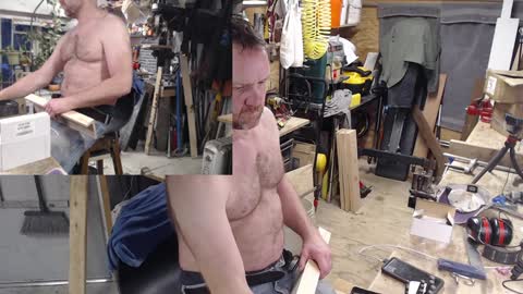 Snapshot of seattlemanwhore chatting on 01.14.25 Seattlemanwhore online show from 01.14.25