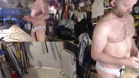 Snapshot of seattlemanwhore chatting on 02.16.25 Seattlemanwhore online show from 02.16.25