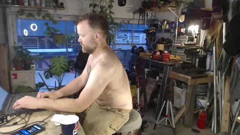 Snapshot of seattlemanwhore chatting on 09.24.25 Seattlemanwhore online show from 09.24.25